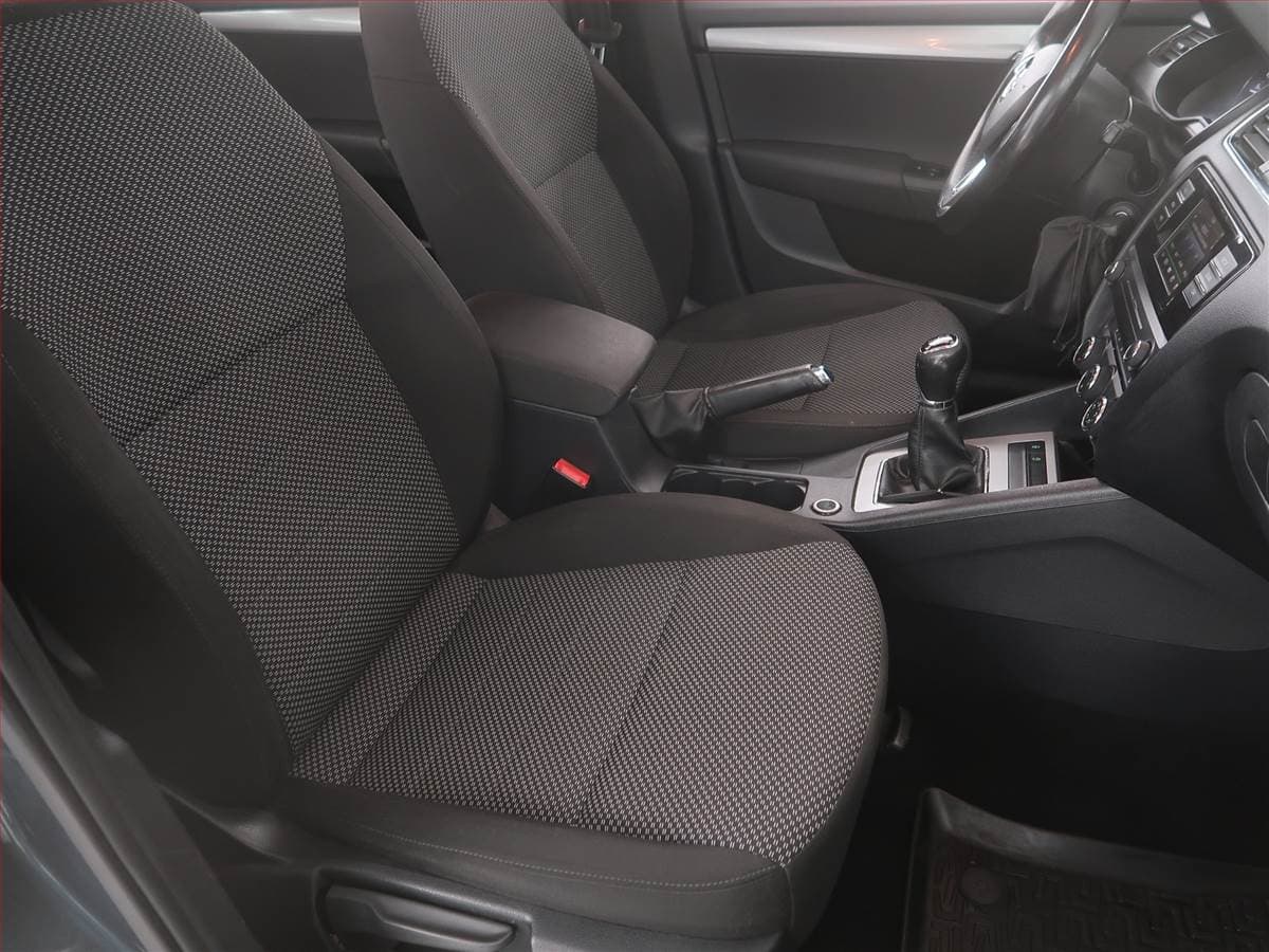 Škoda OCTAVIA - 9