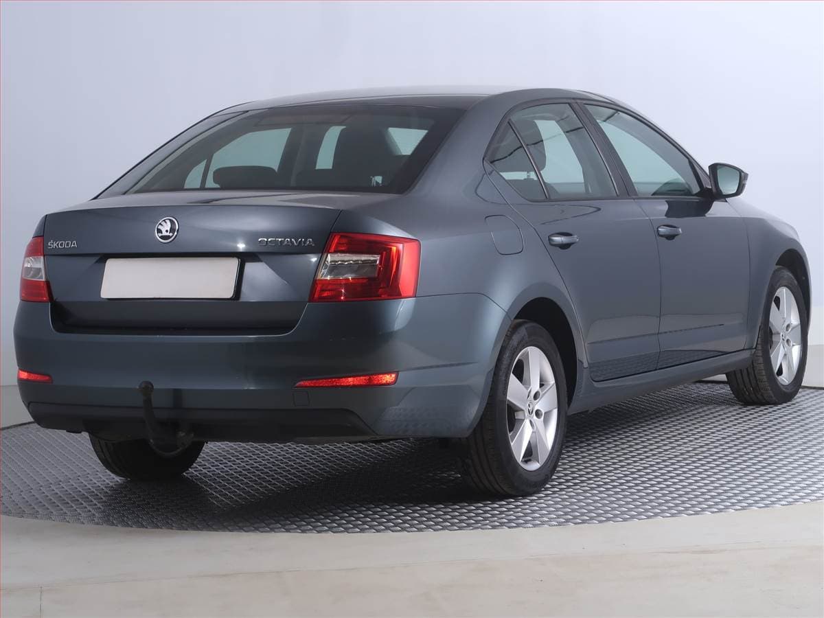 Škoda OCTAVIA - 5
