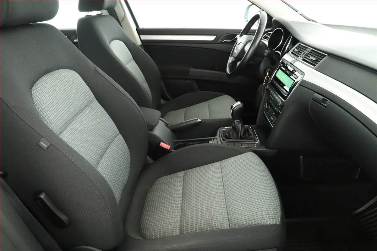 Škoda SUPERB - 7