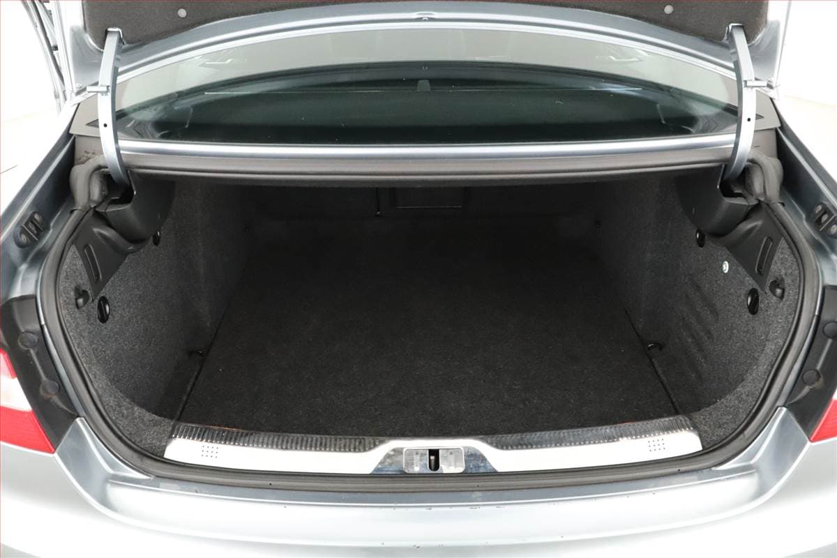 Škoda SUPERB - 10