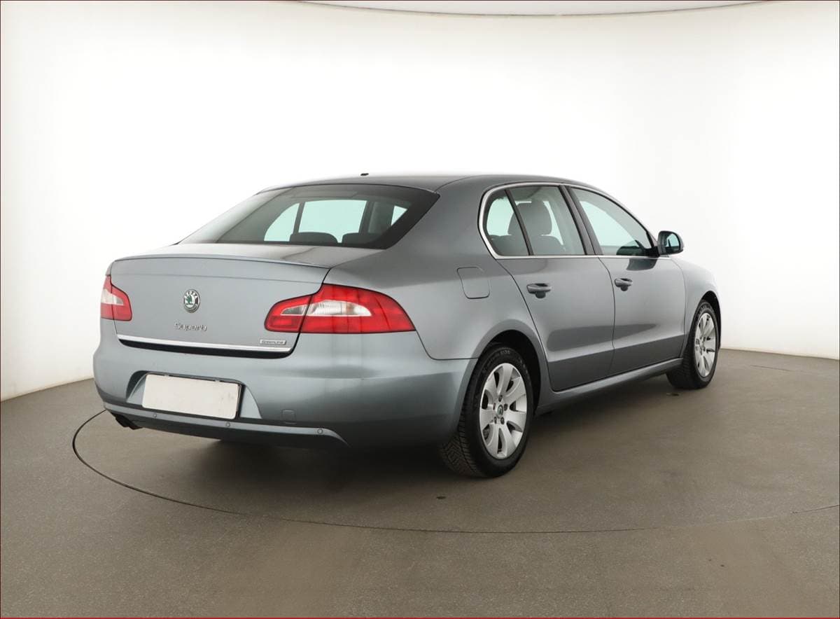 Škoda SUPERB - 5