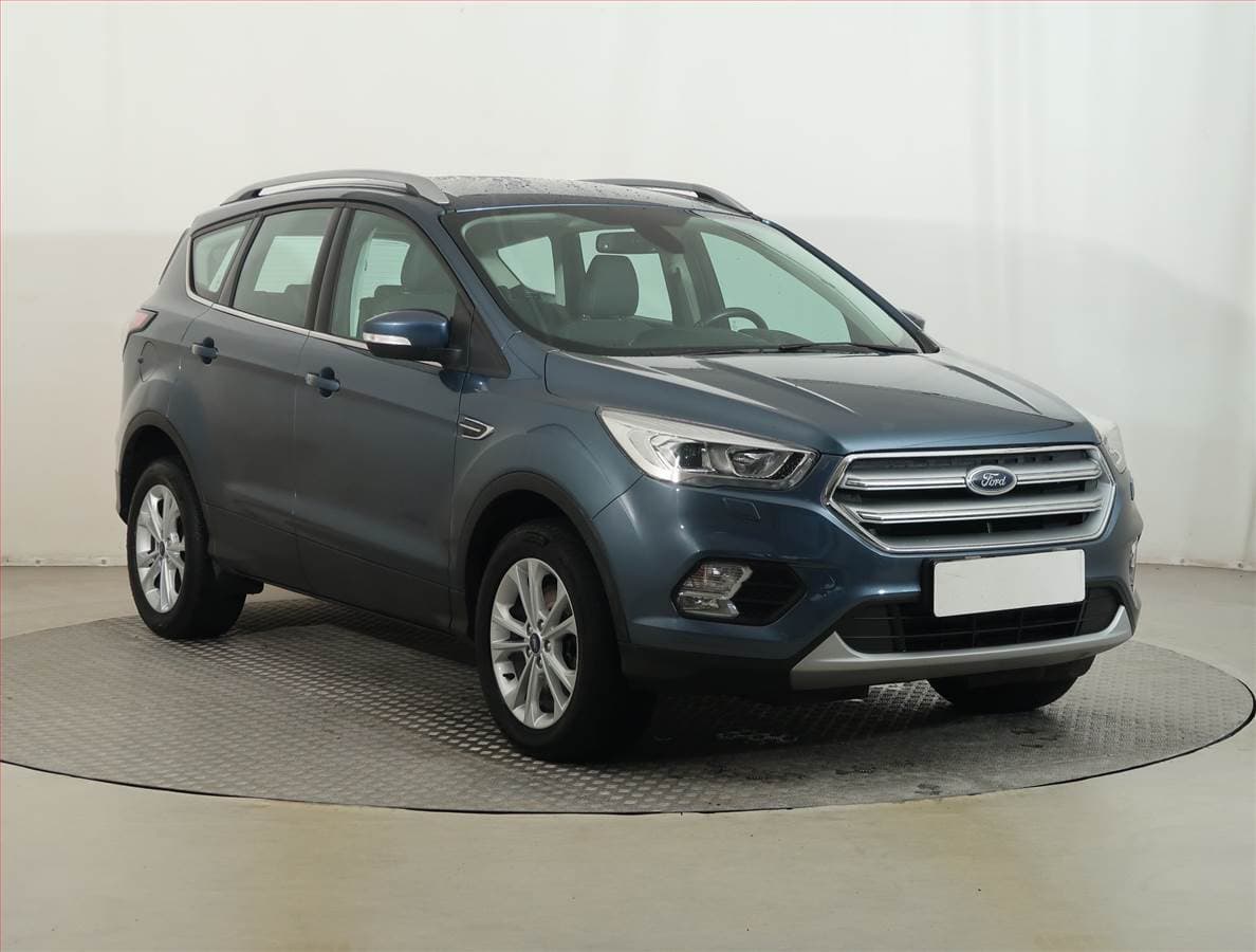 Ford Kuga 2.0 TDCi, 4X4, ČR,1.maj