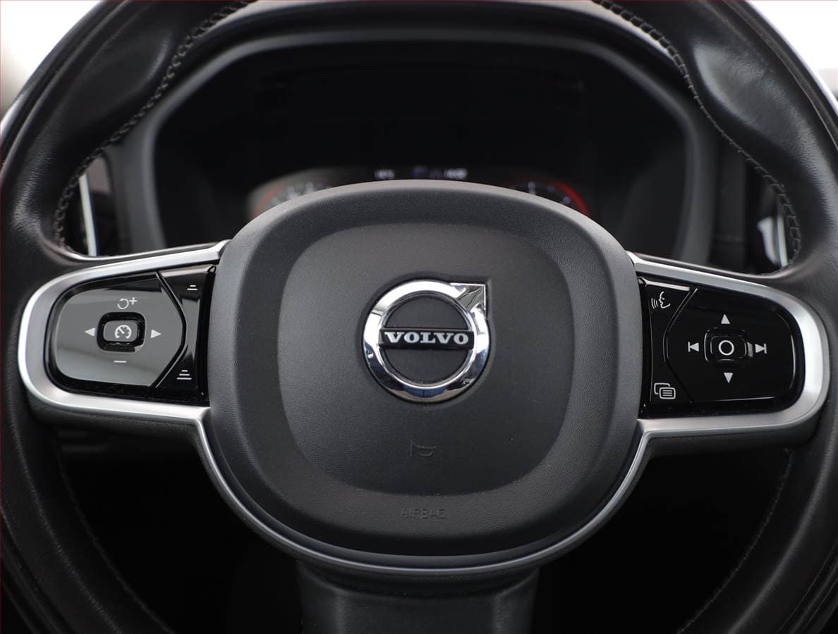 Volvo XC60 - 8