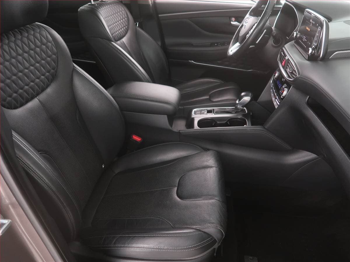 Hyundai SANTA FE - 9