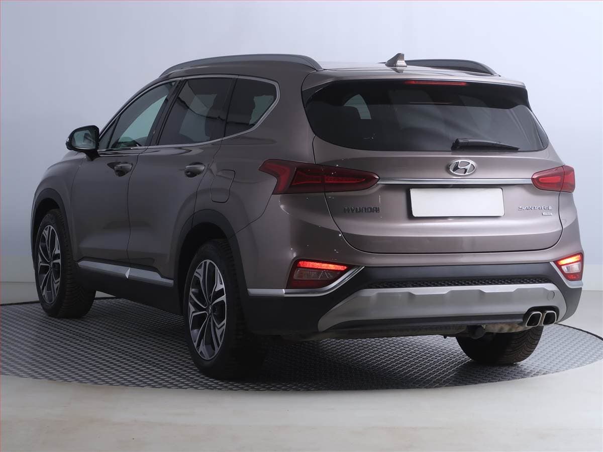 Hyundai SANTA FE - 4