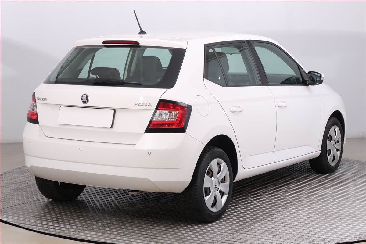 Škoda FABIA - 5
