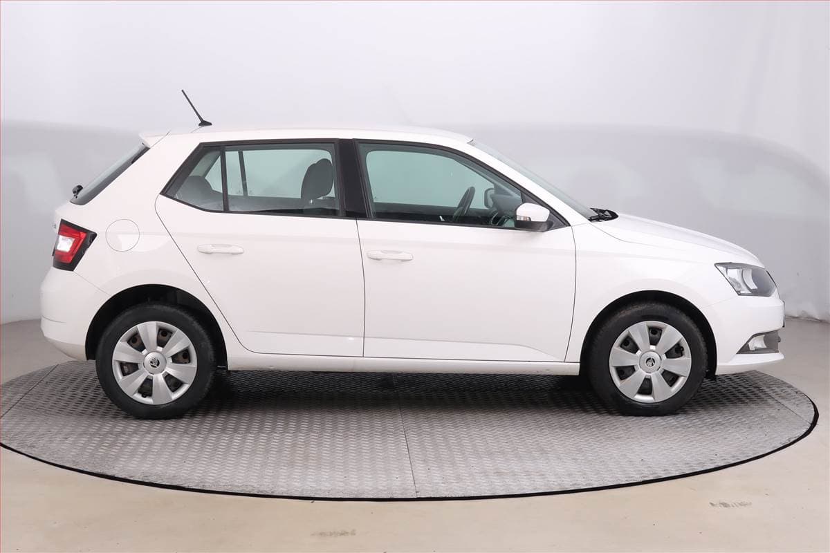 Škoda FABIA - 6