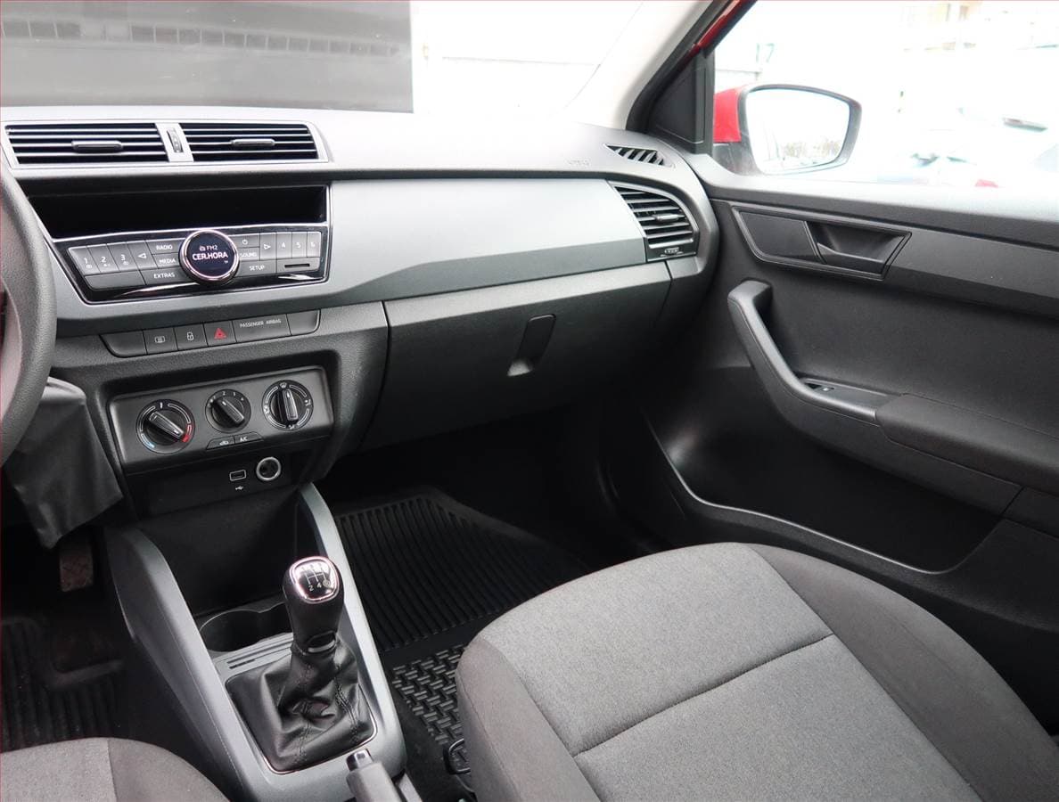 Škoda FABIA - 8