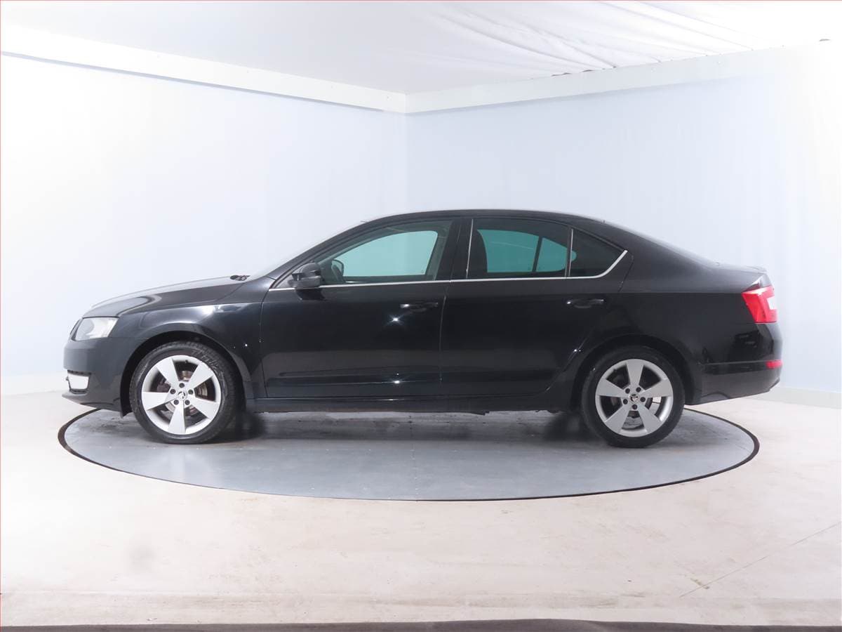 Škoda OCTAVIA - 3