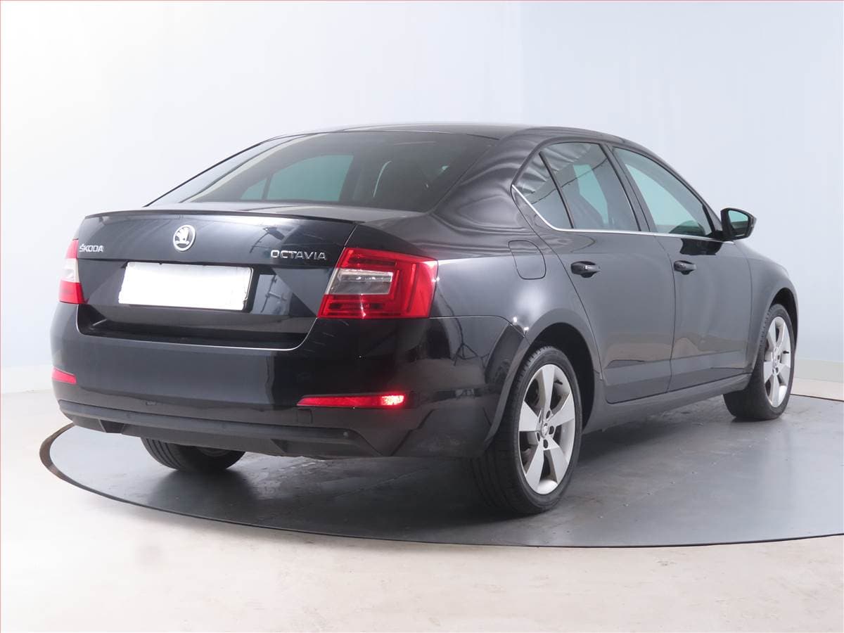 Škoda OCTAVIA - 5