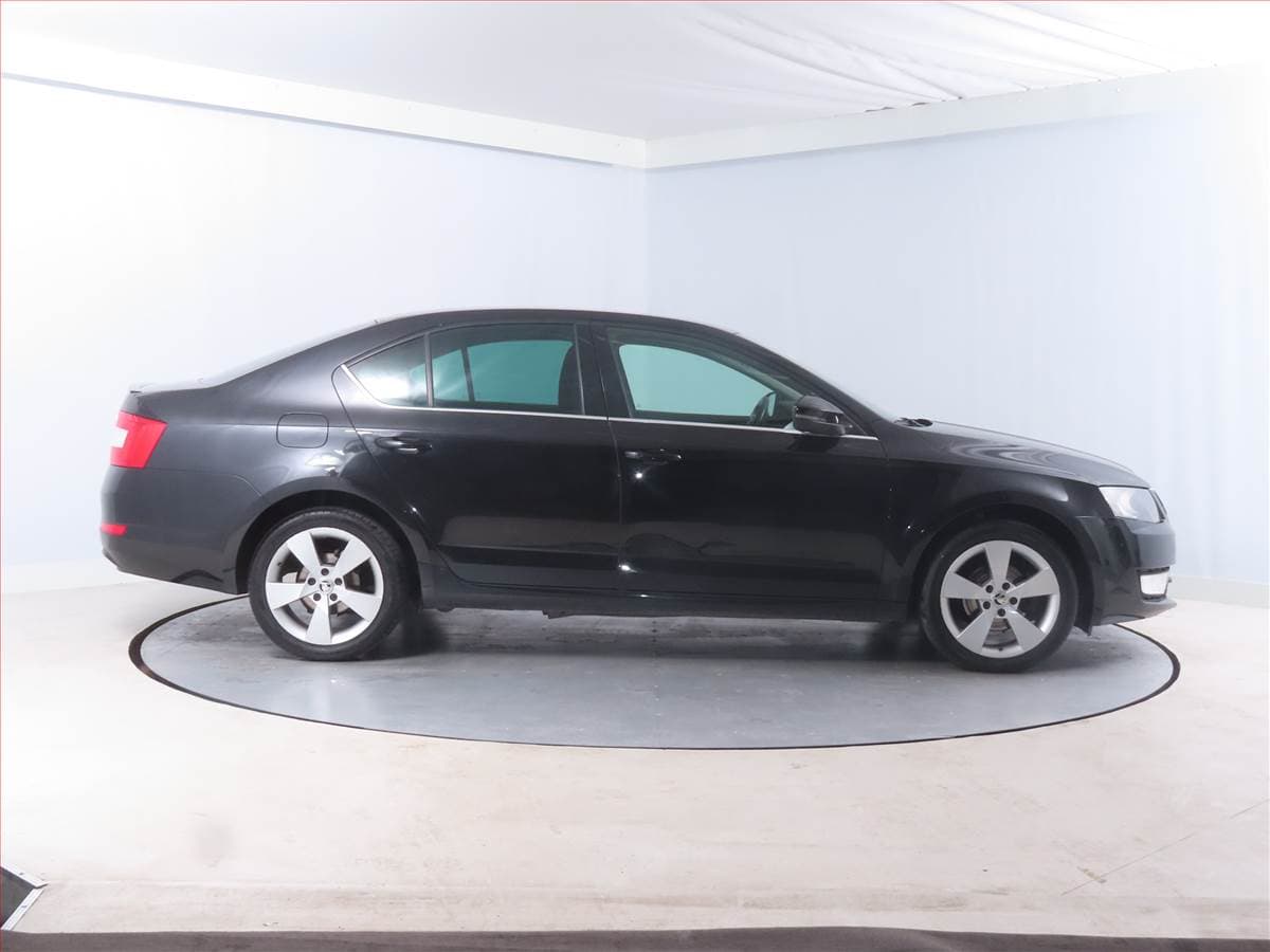 Škoda OCTAVIA - 6