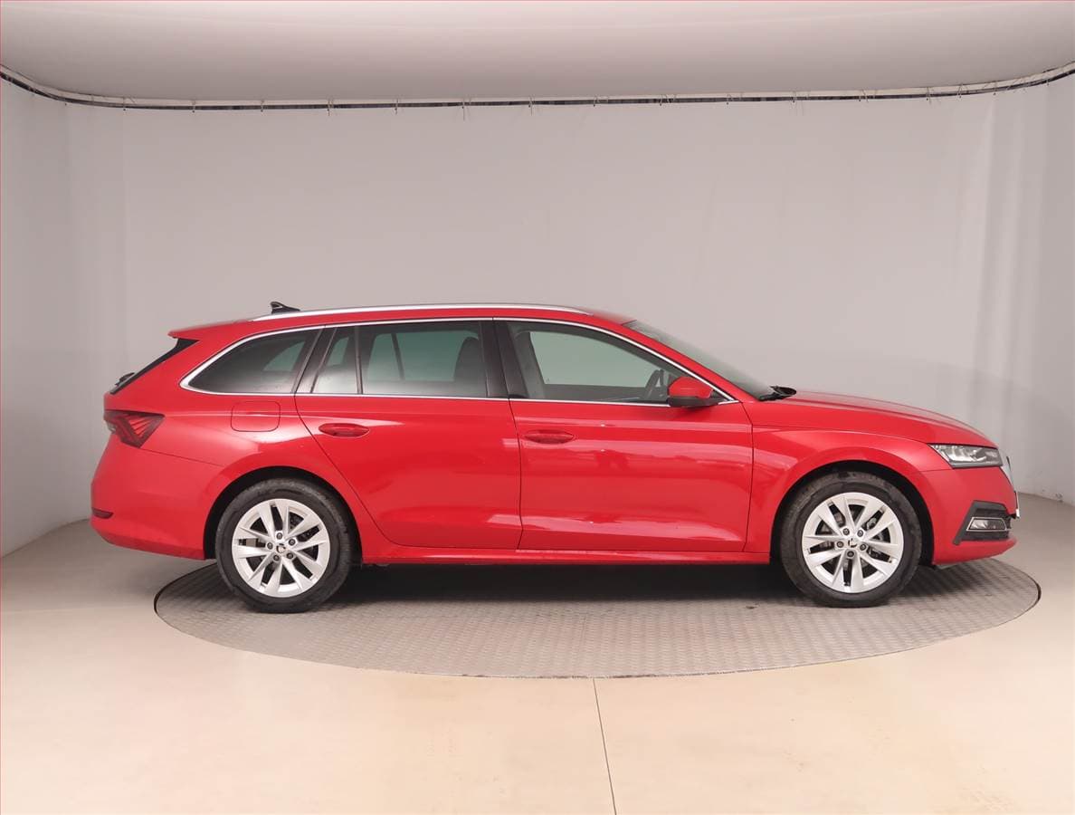 Škoda OCTAVIA - 6