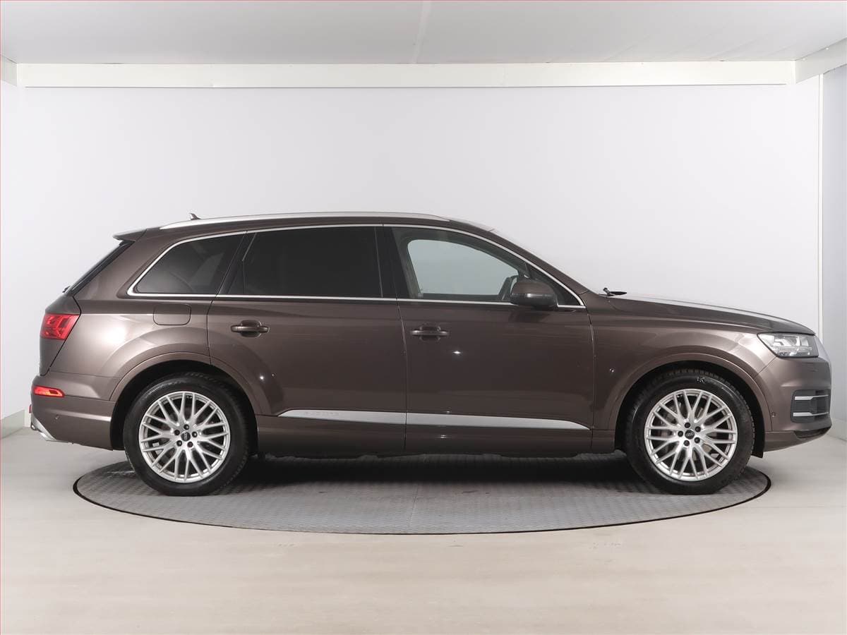 Audi Q7 - 6