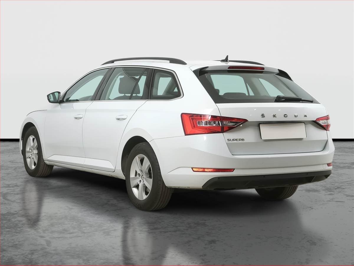Škoda SUPERB - 4