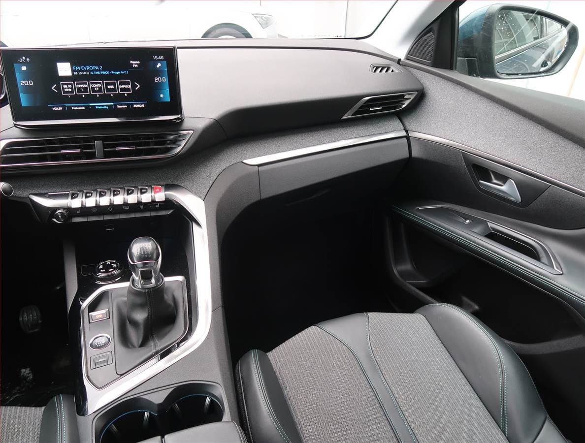 Peugeot 5008 - 8