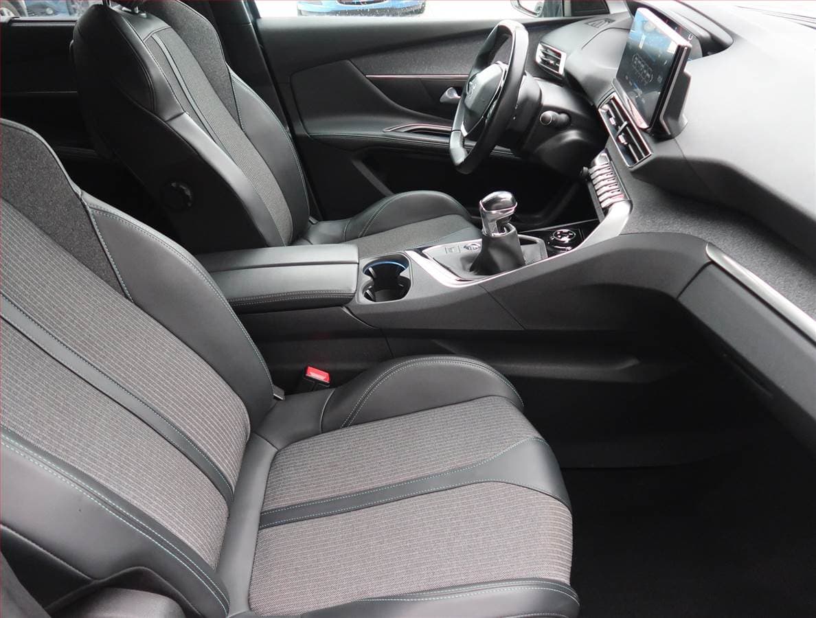 Peugeot 5008 - 9