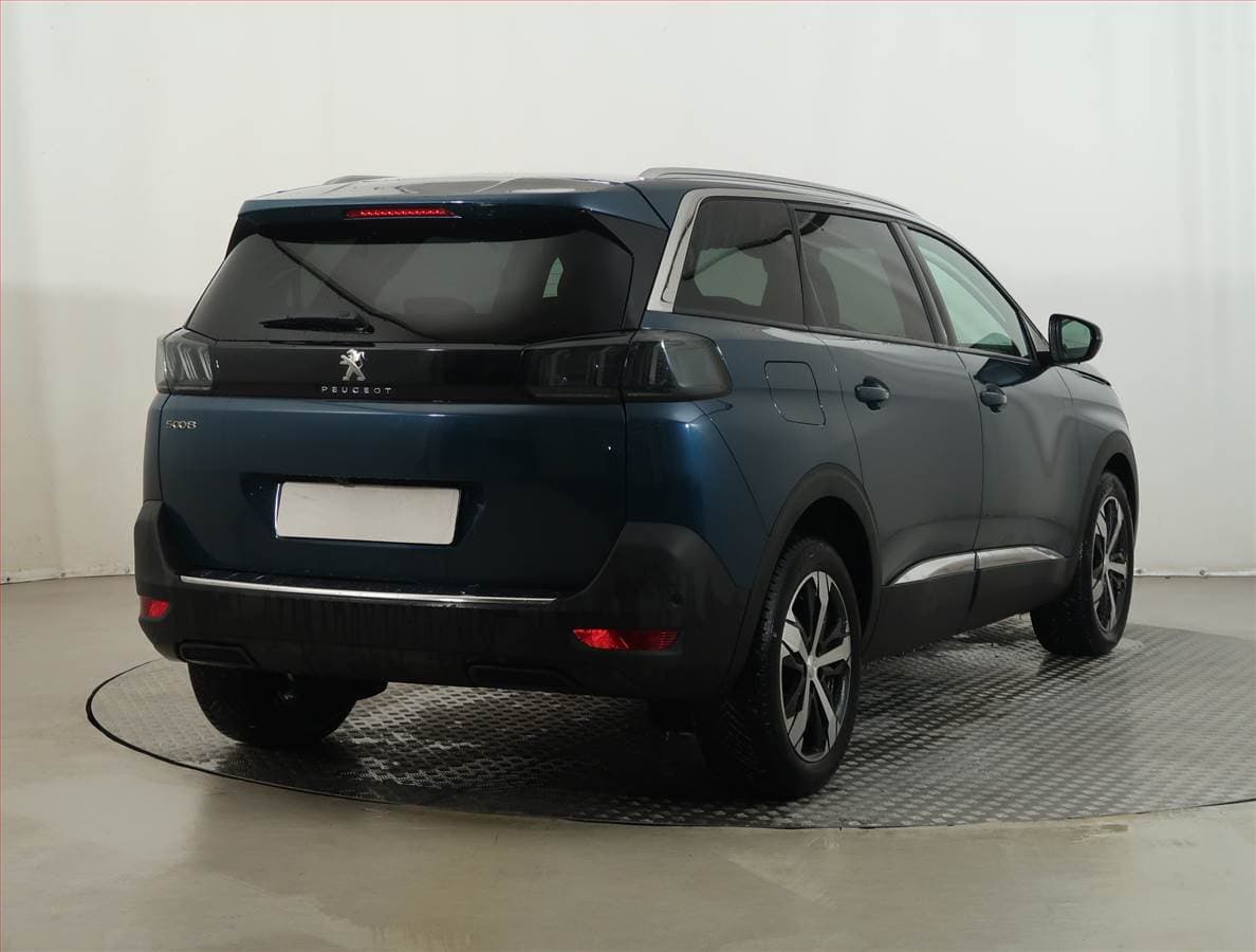 Peugeot 5008 - 5