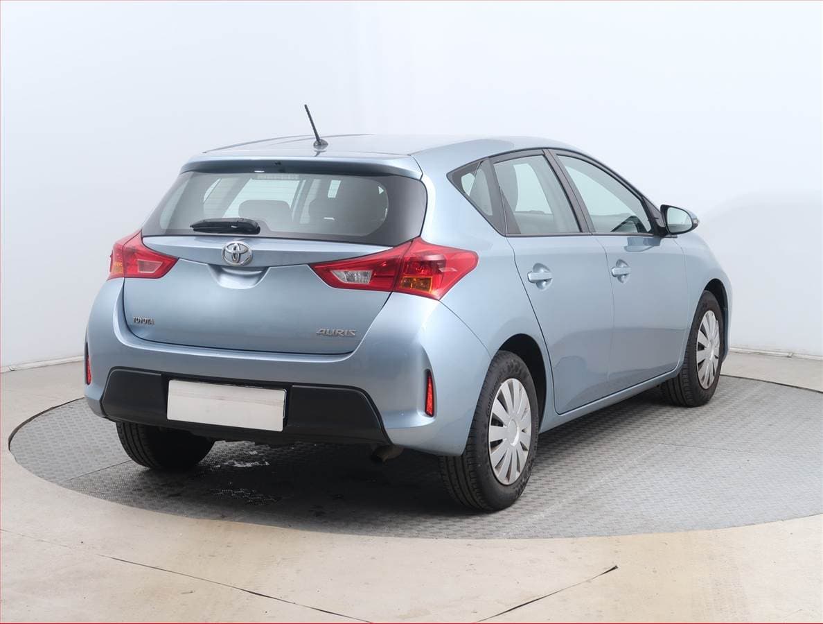 Toyota AURIS - 5