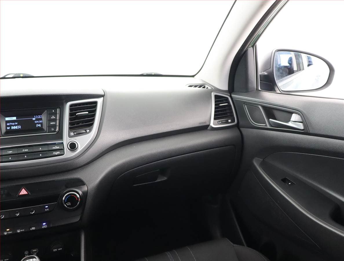 Hyundai TUCSON - 8