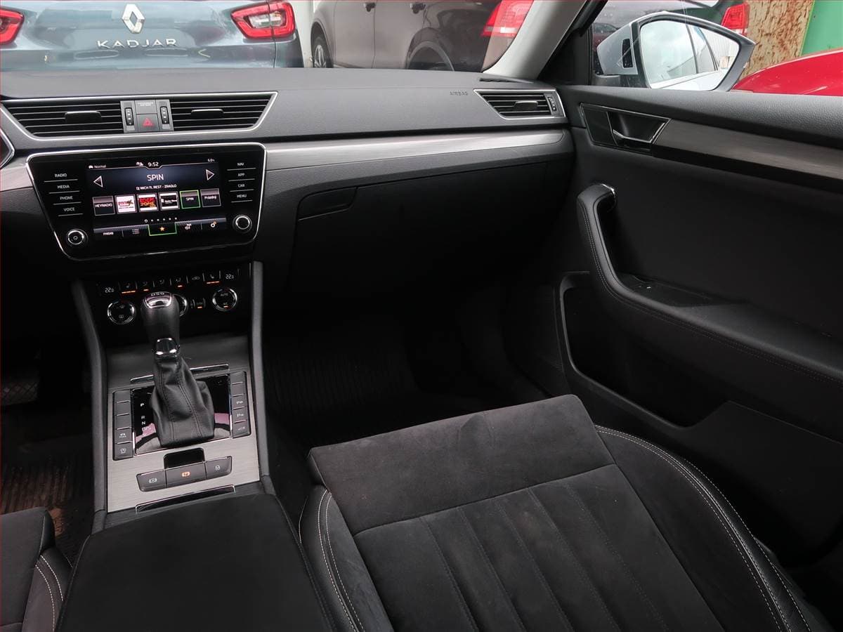 Škoda SUPERB - 8