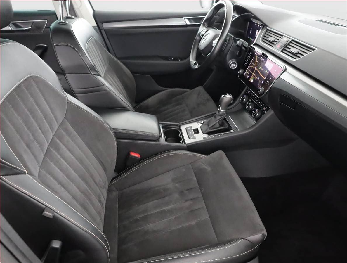 Škoda SUPERB - 9