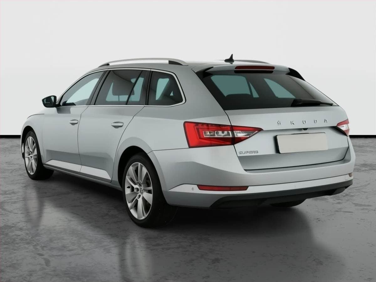 Škoda SUPERB - 4