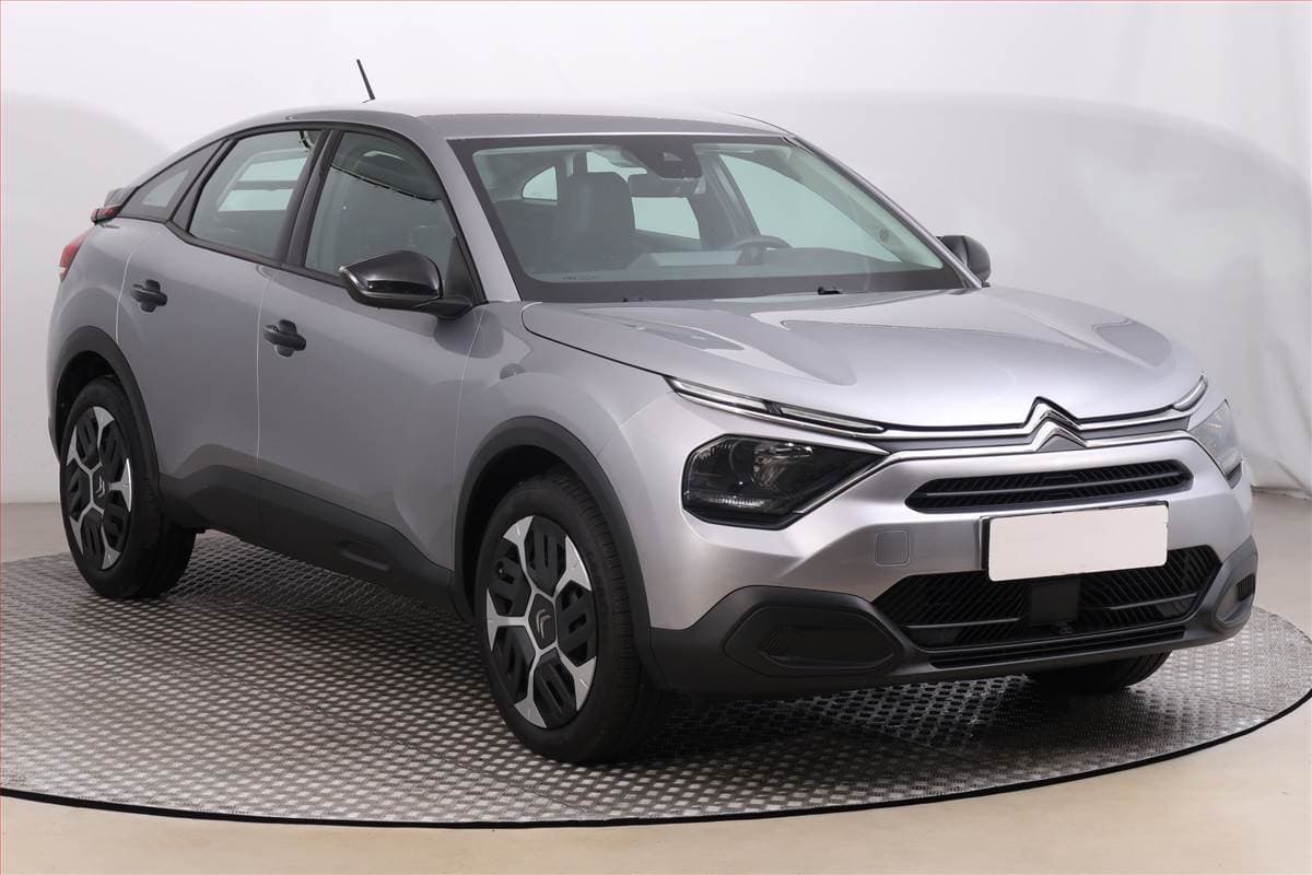 Citroën C4 1.2 PureTech, ČR,1.maj