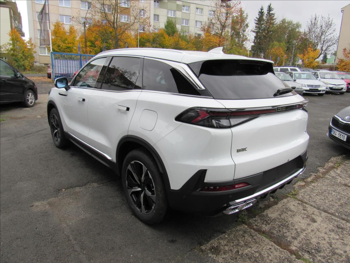 2025 BAIC X7 - 6