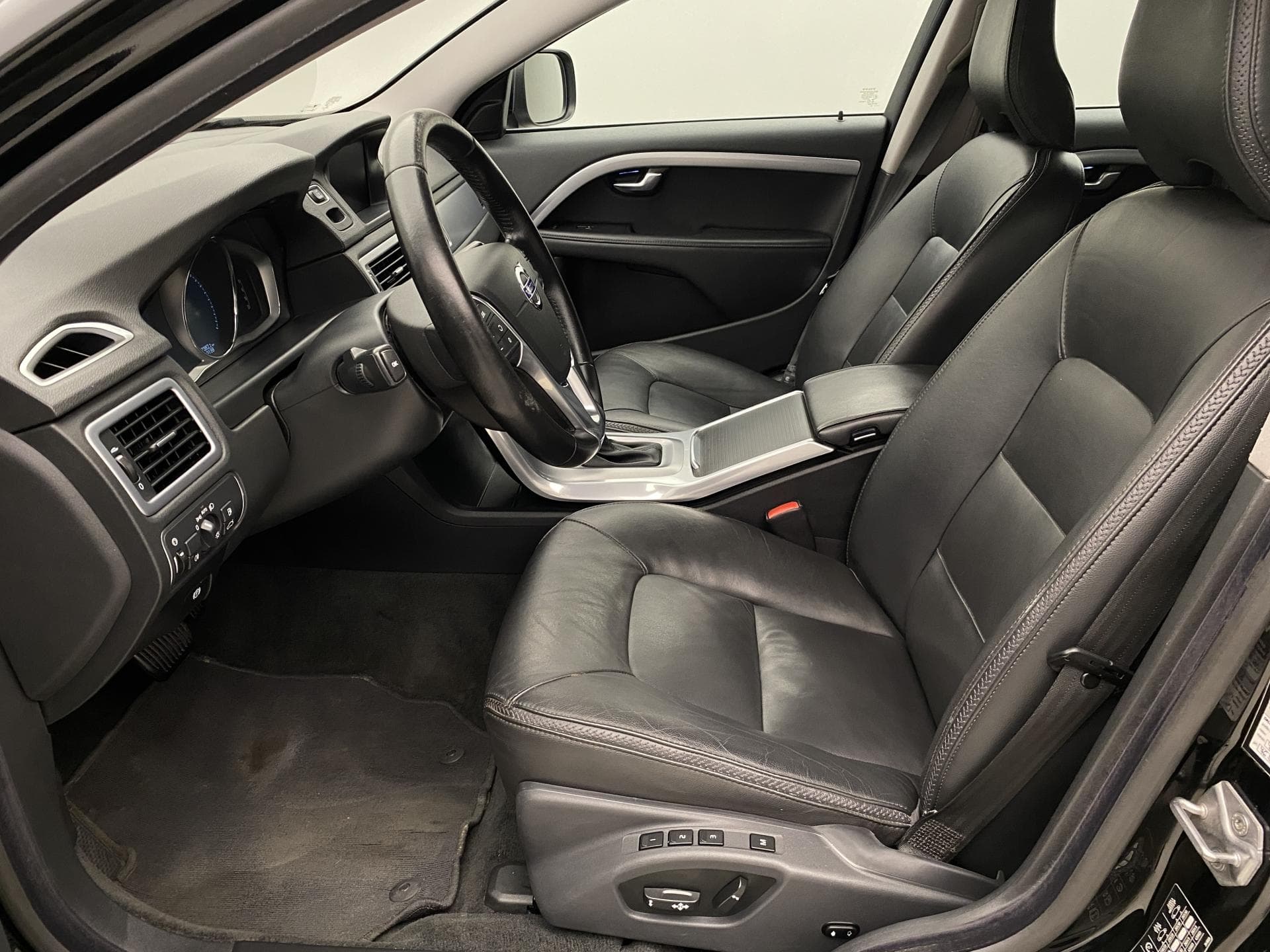 2016 Volvo XC70 - 3