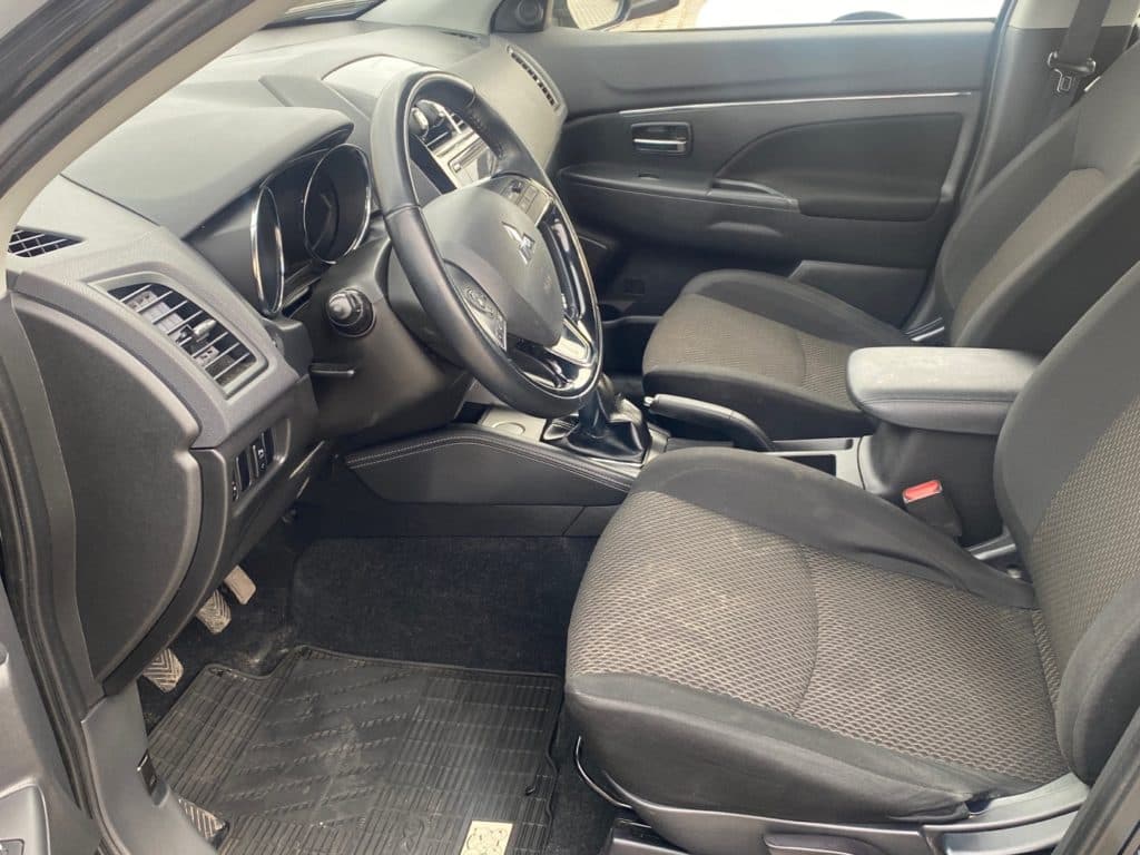 Mitsubishi ASX - 11