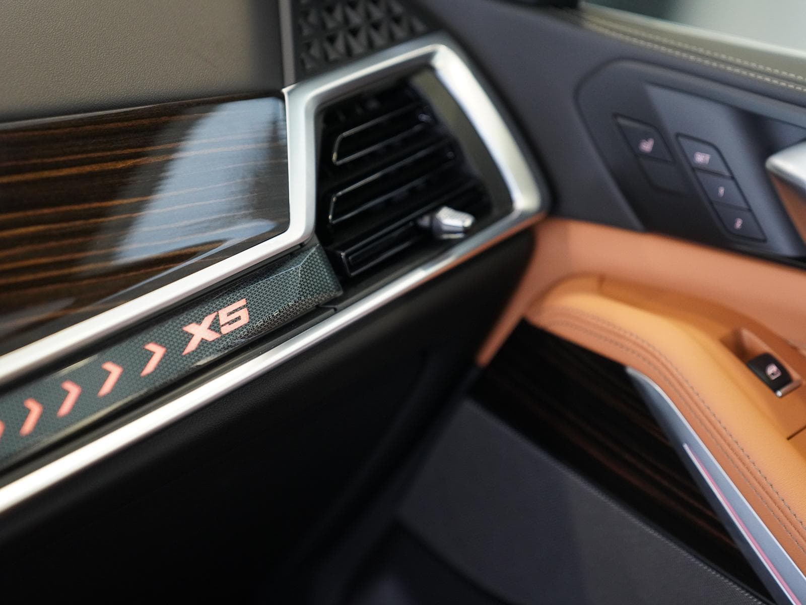2025 BMW X5 - 11
