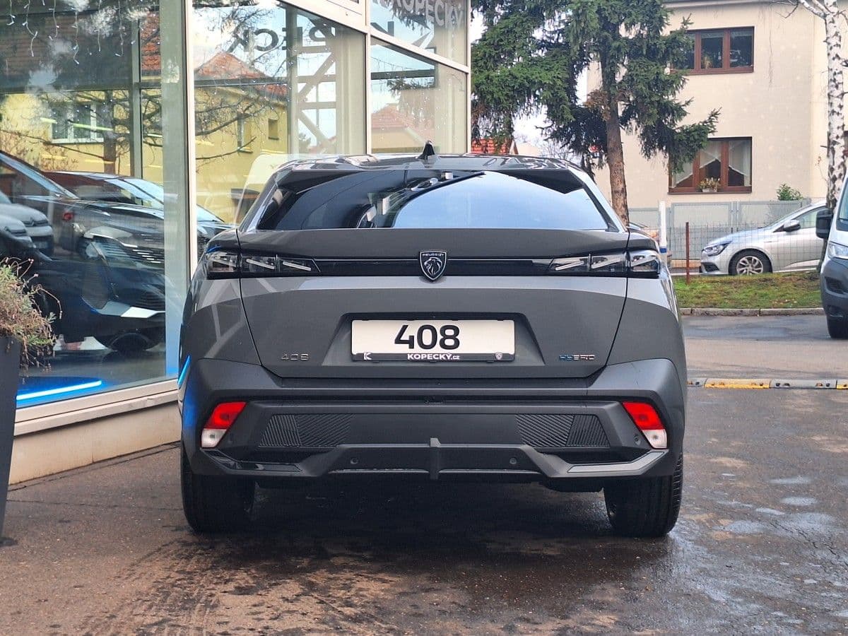 Peugeot 408 - 5