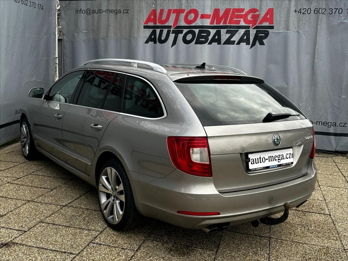 2010 Škoda SUPERB - 8