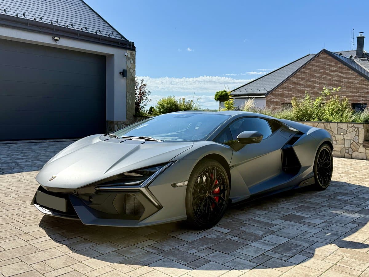 Lamborghini REVUELTO - 2