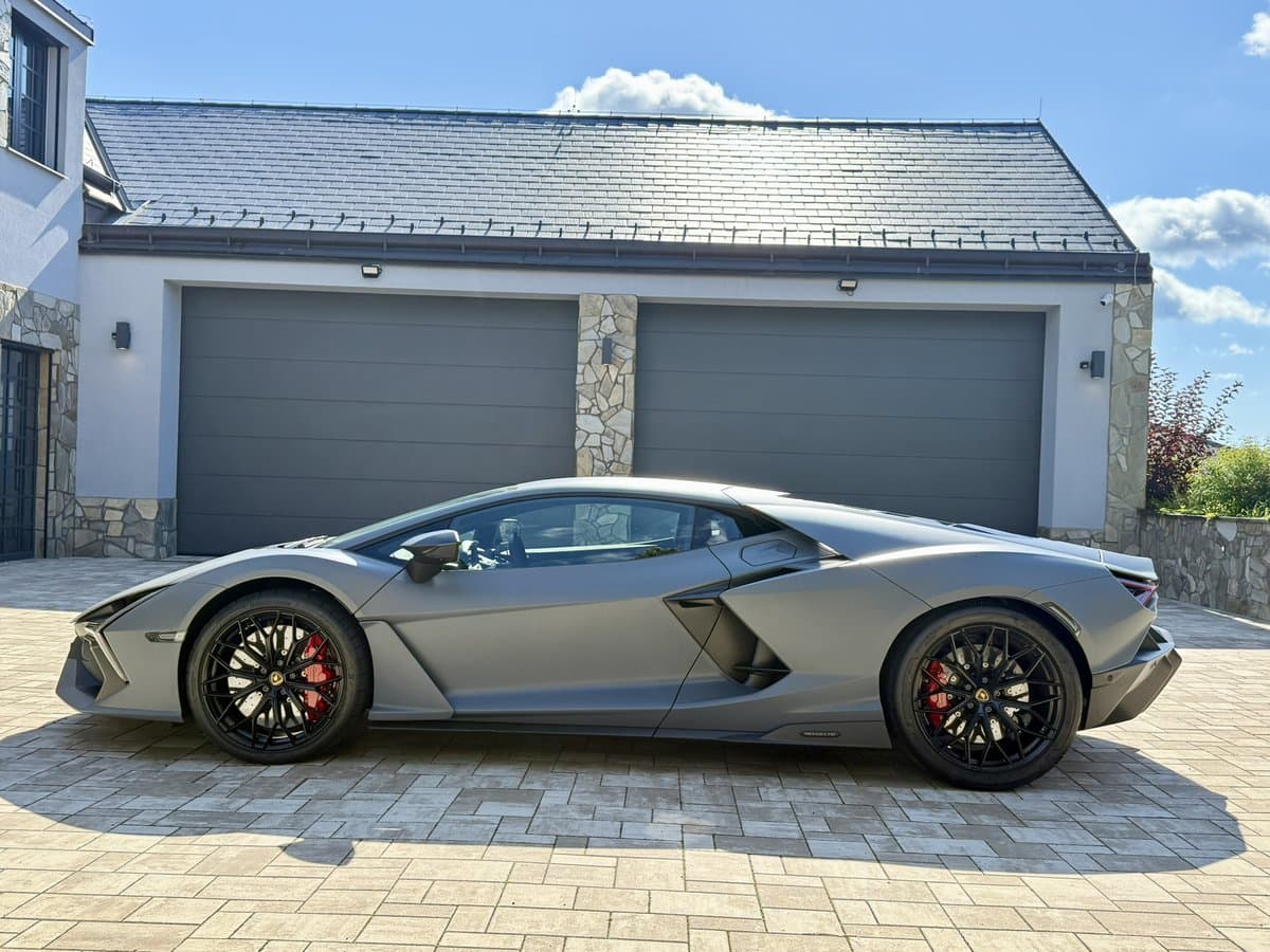 Lamborghini REVUELTO - 3