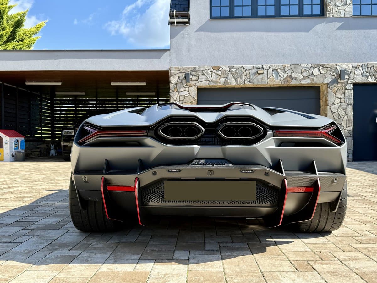 Lamborghini REVUELTO - 5