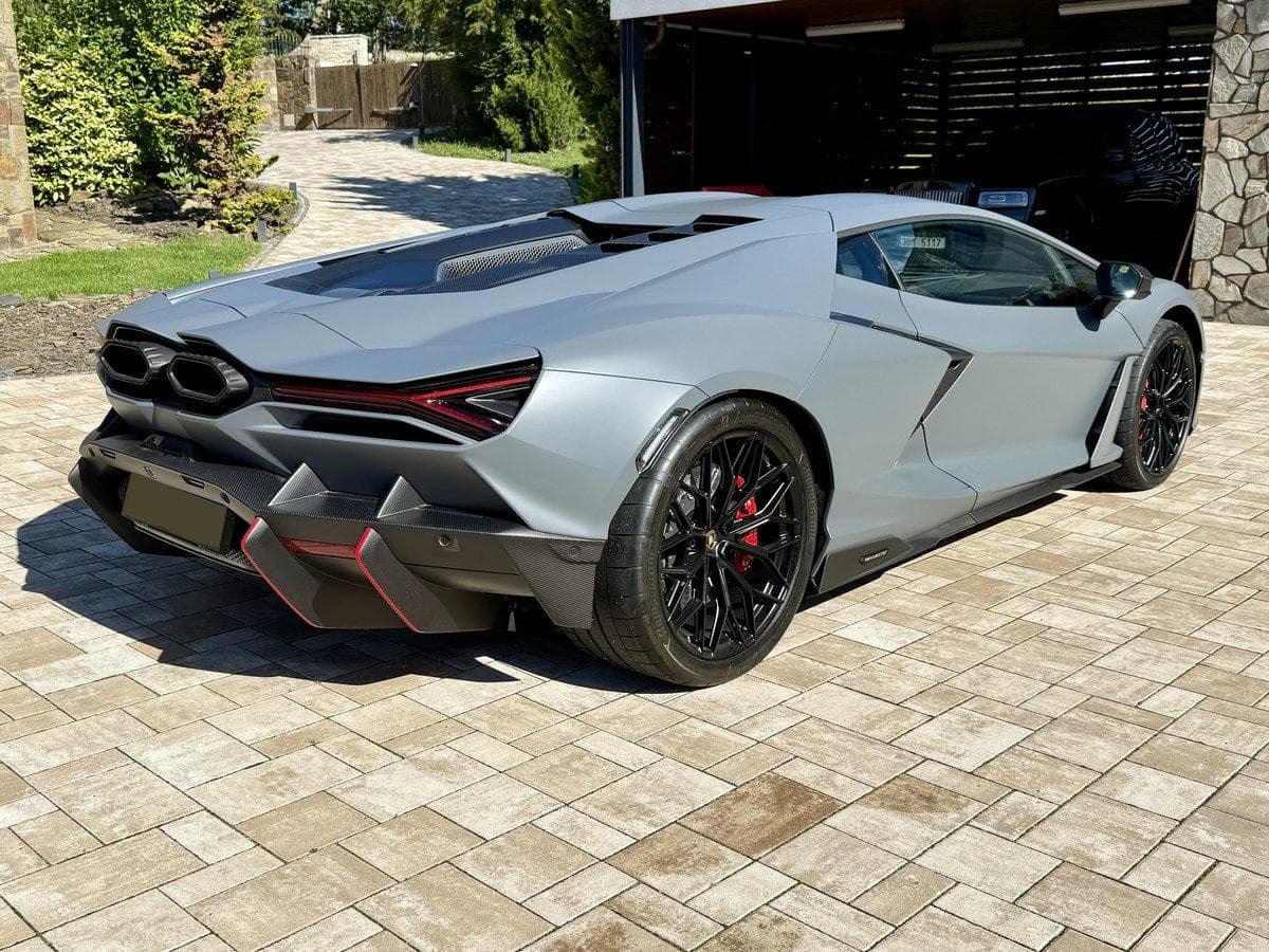 Lamborghini REVUELTO - 7