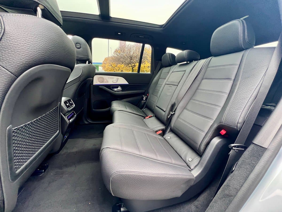 Mercedes-Benz GLS - 12