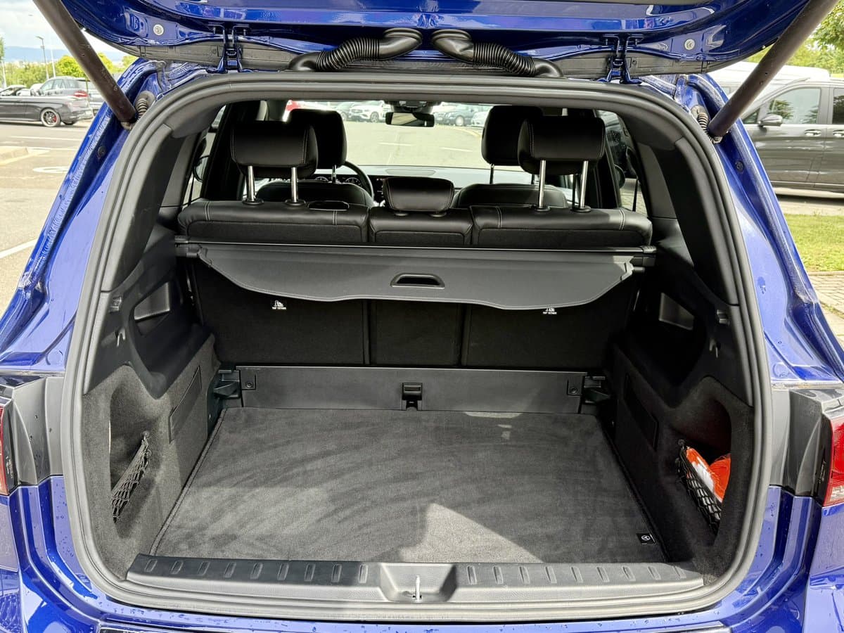 Mercedes-Benz Glb - 11