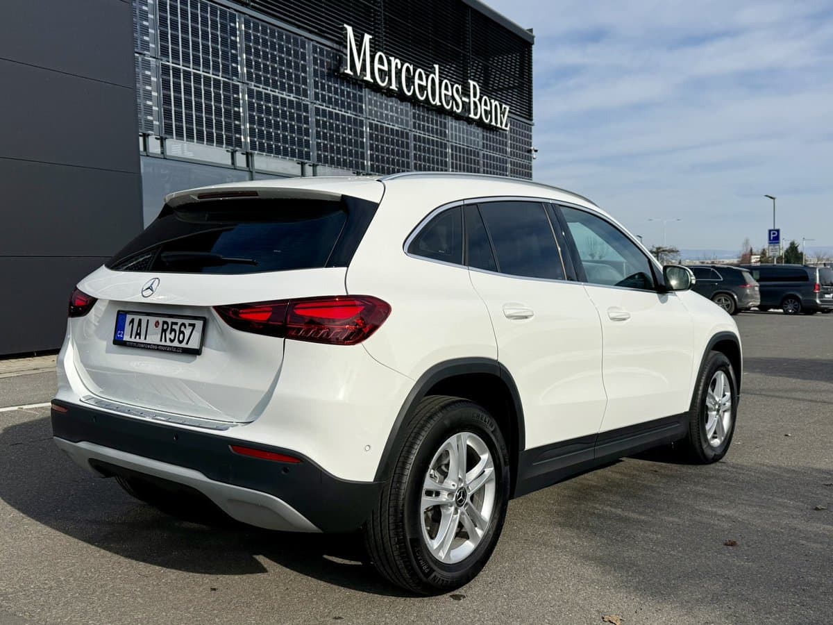 Mercedes-Benz Gla - 29
