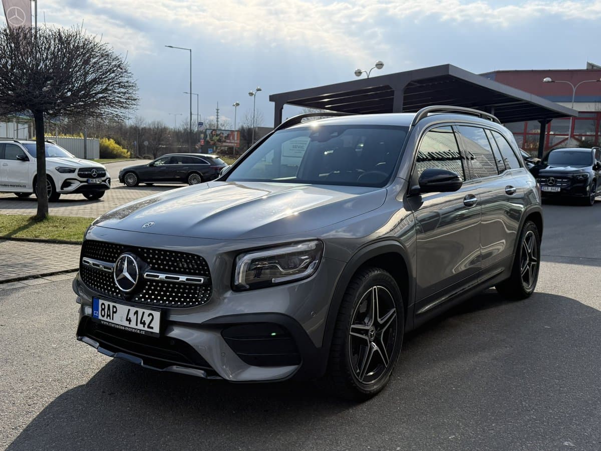 Mercedes-Benz GLB - 4