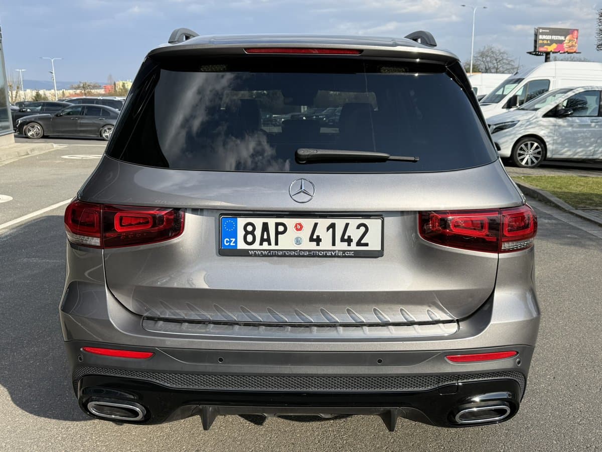 Mercedes-Benz GLB - 7