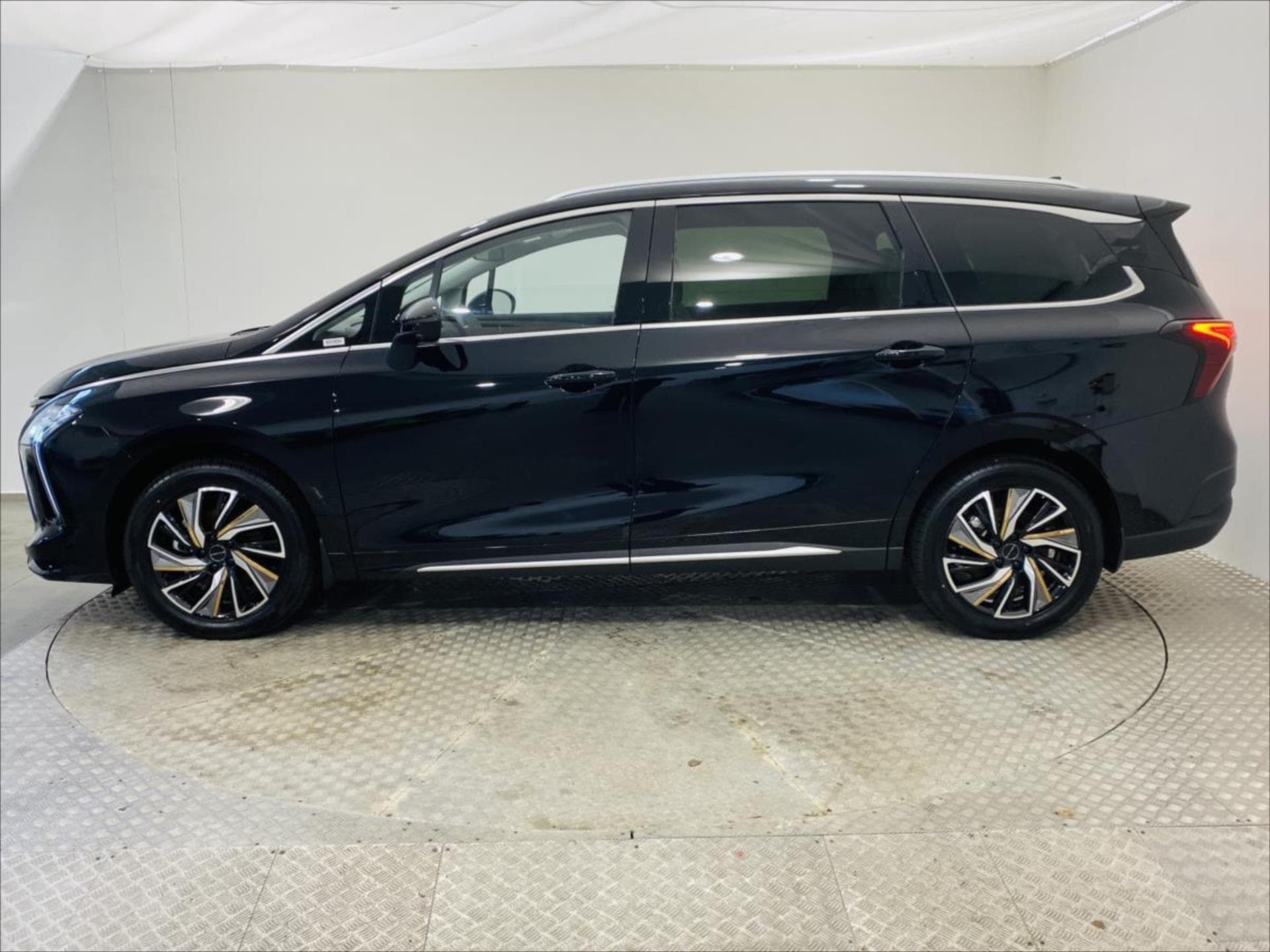 2025 Dongfeng U-TOUR - 3