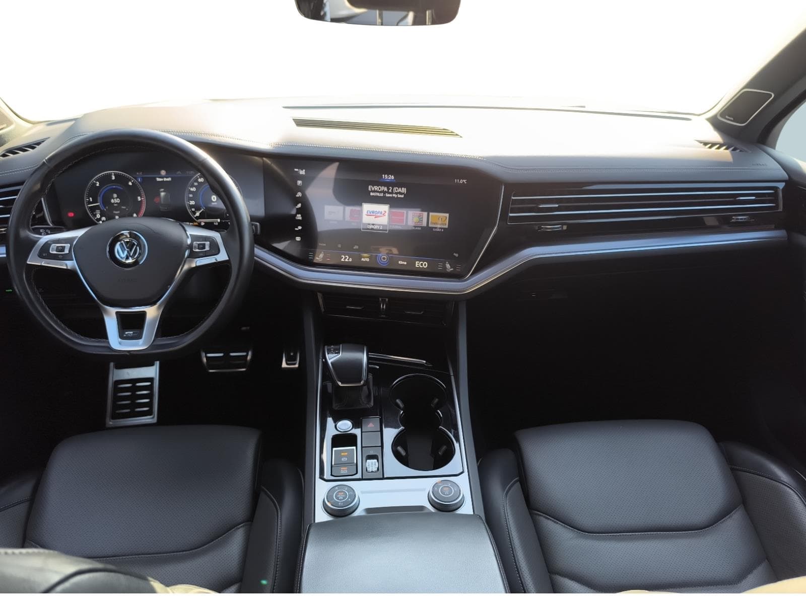 2020 Volkswagen Touareg - 13