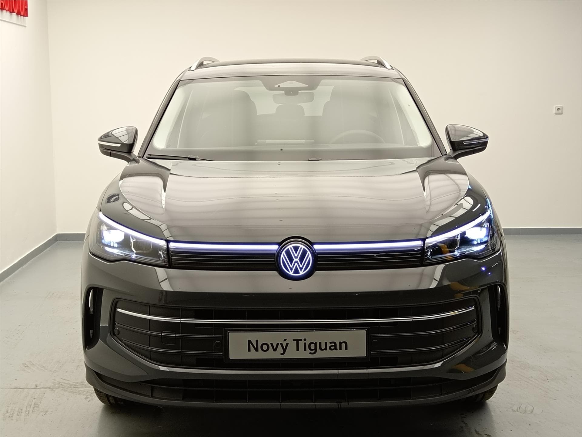 Volkswagen TIGUAN - 2