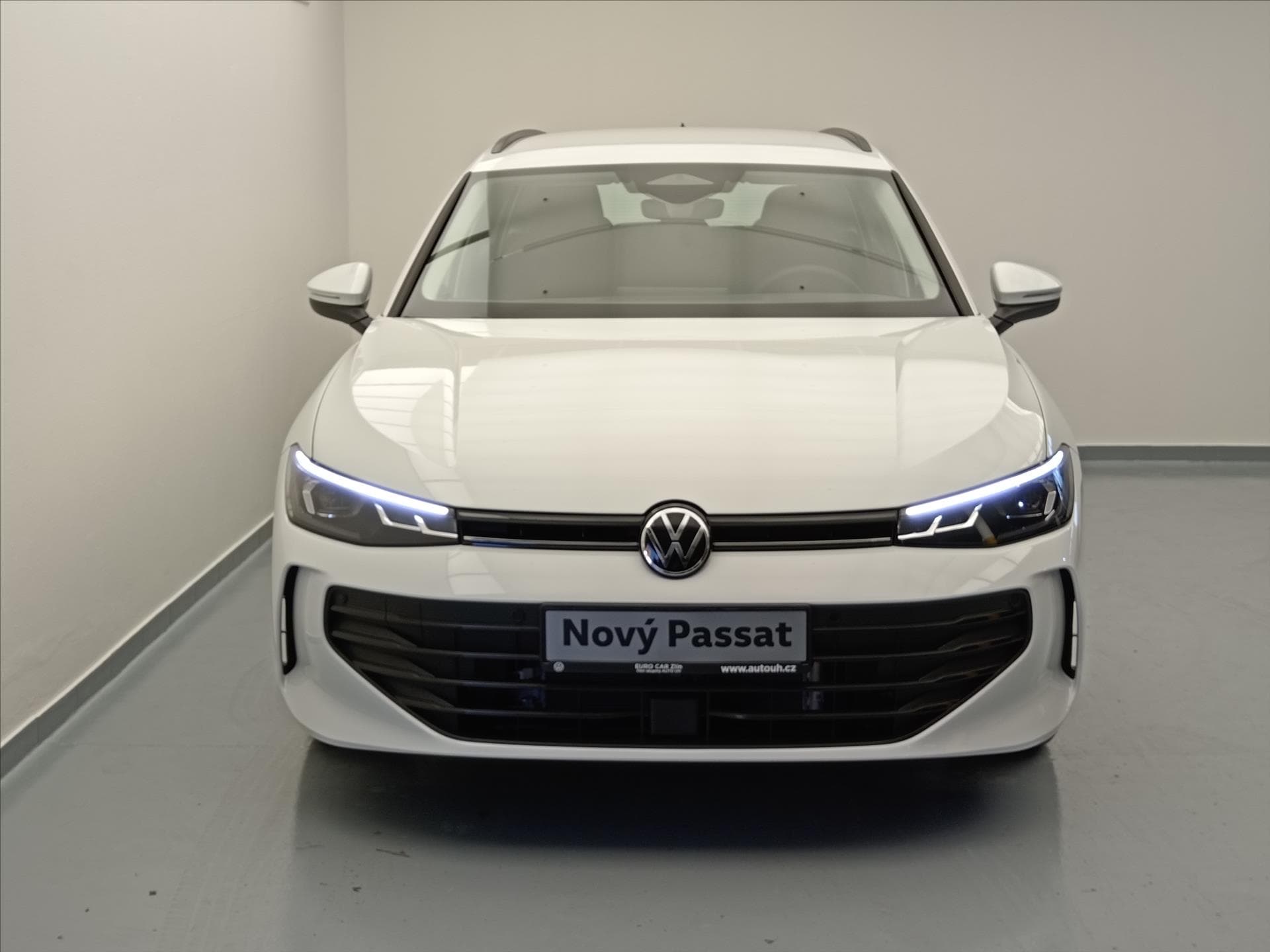 Volkswagen PASSAT - 2