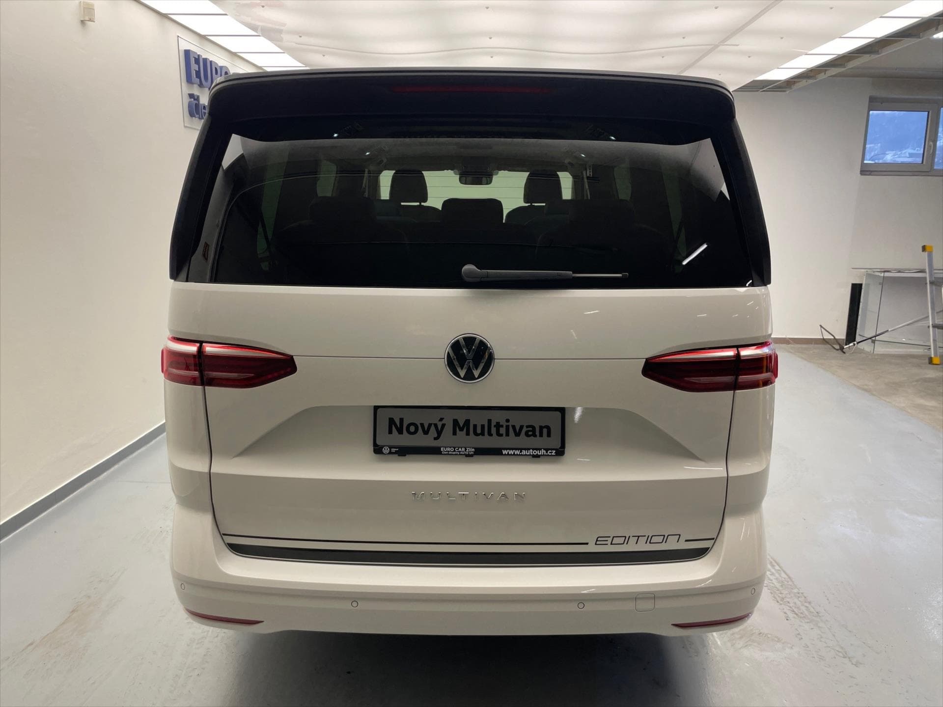 Volkswagen MULTIVAN - 6