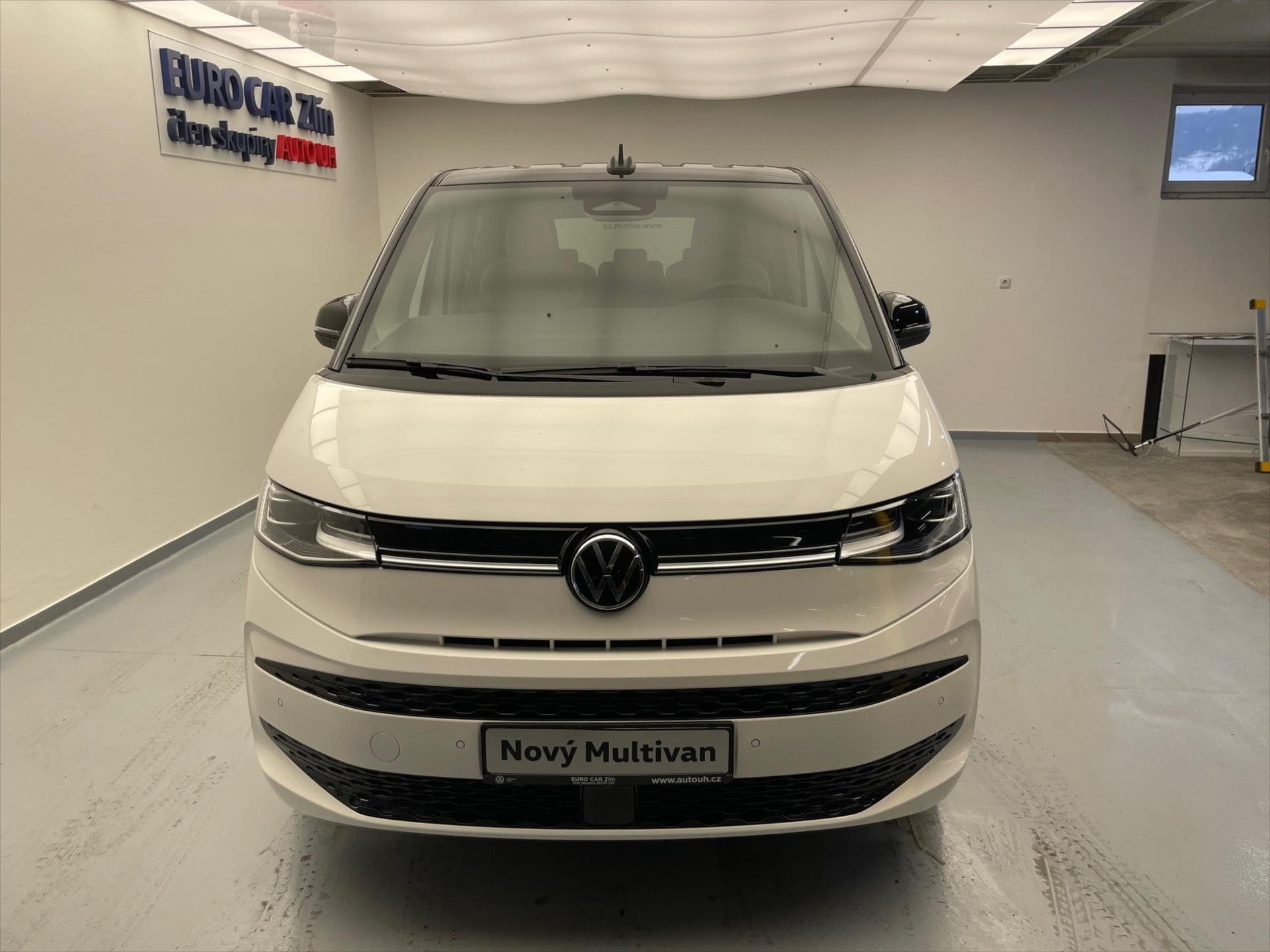 Volkswagen MULTIVAN - 7