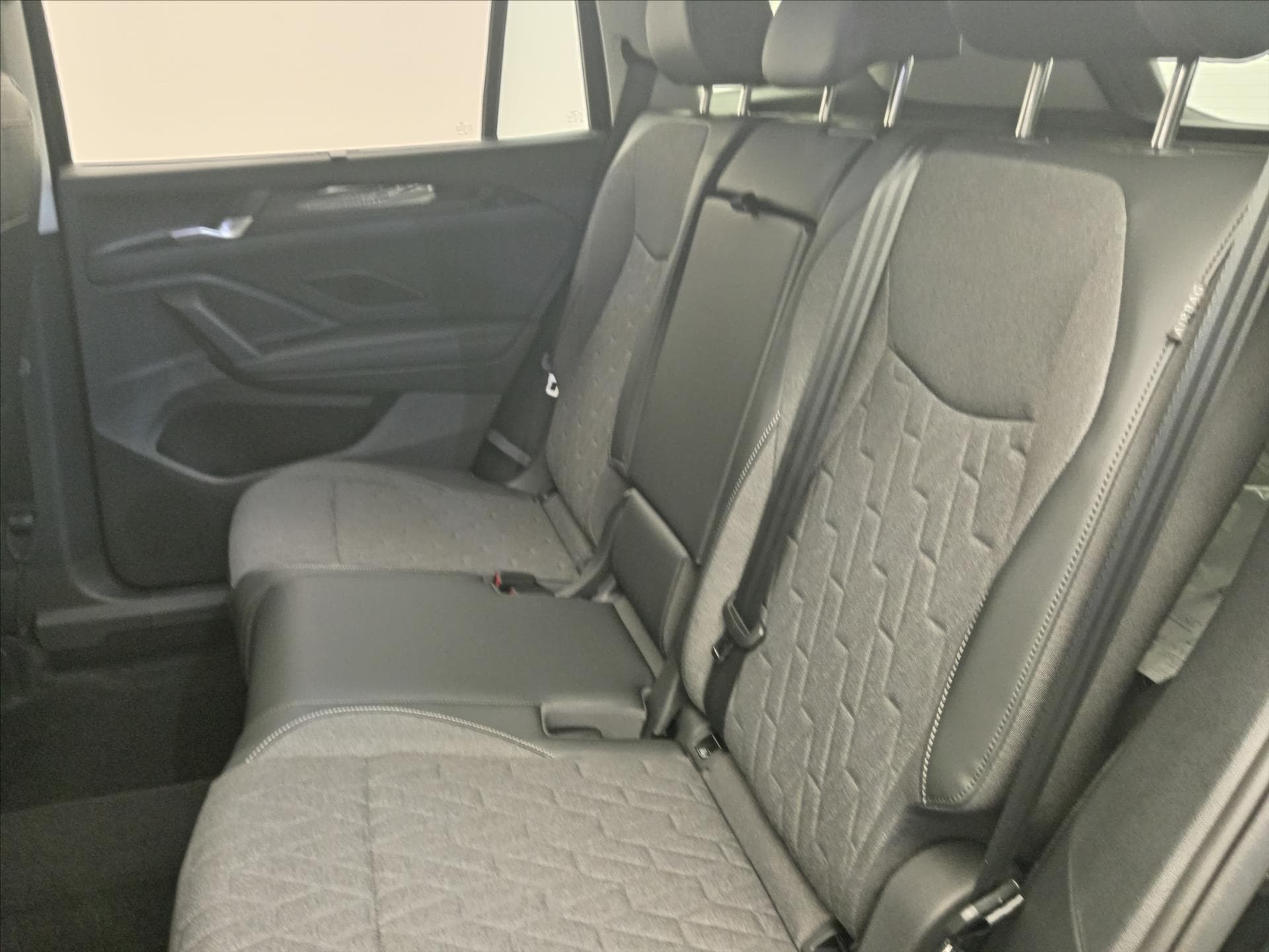 Volkswagen TAYRON - 11