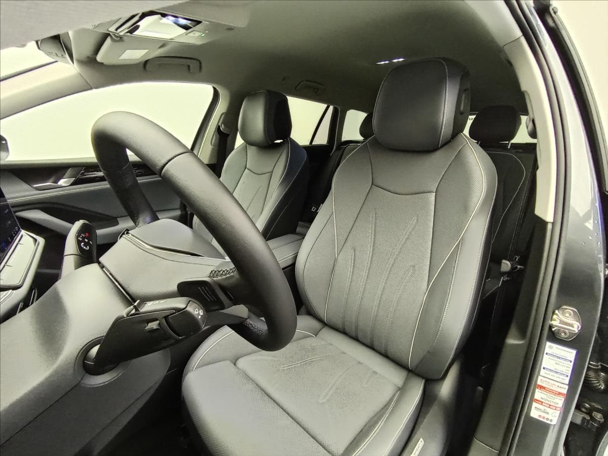 2024 Volkswagen PASSAT - 11